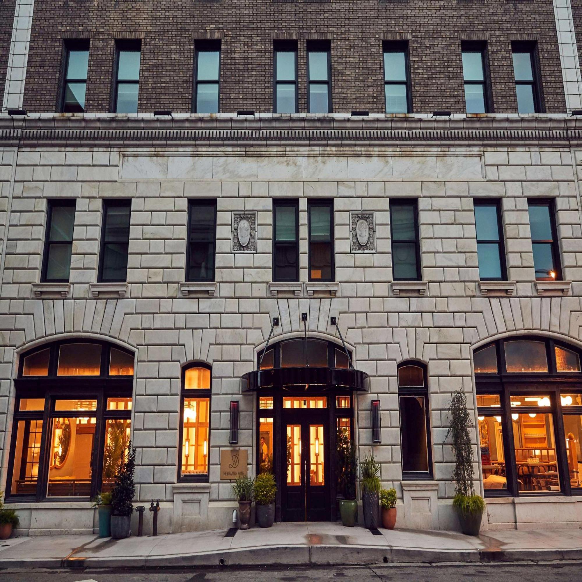 The Drayton Hotel Savannah, Curio Collection By Hilton Bagian luar foto