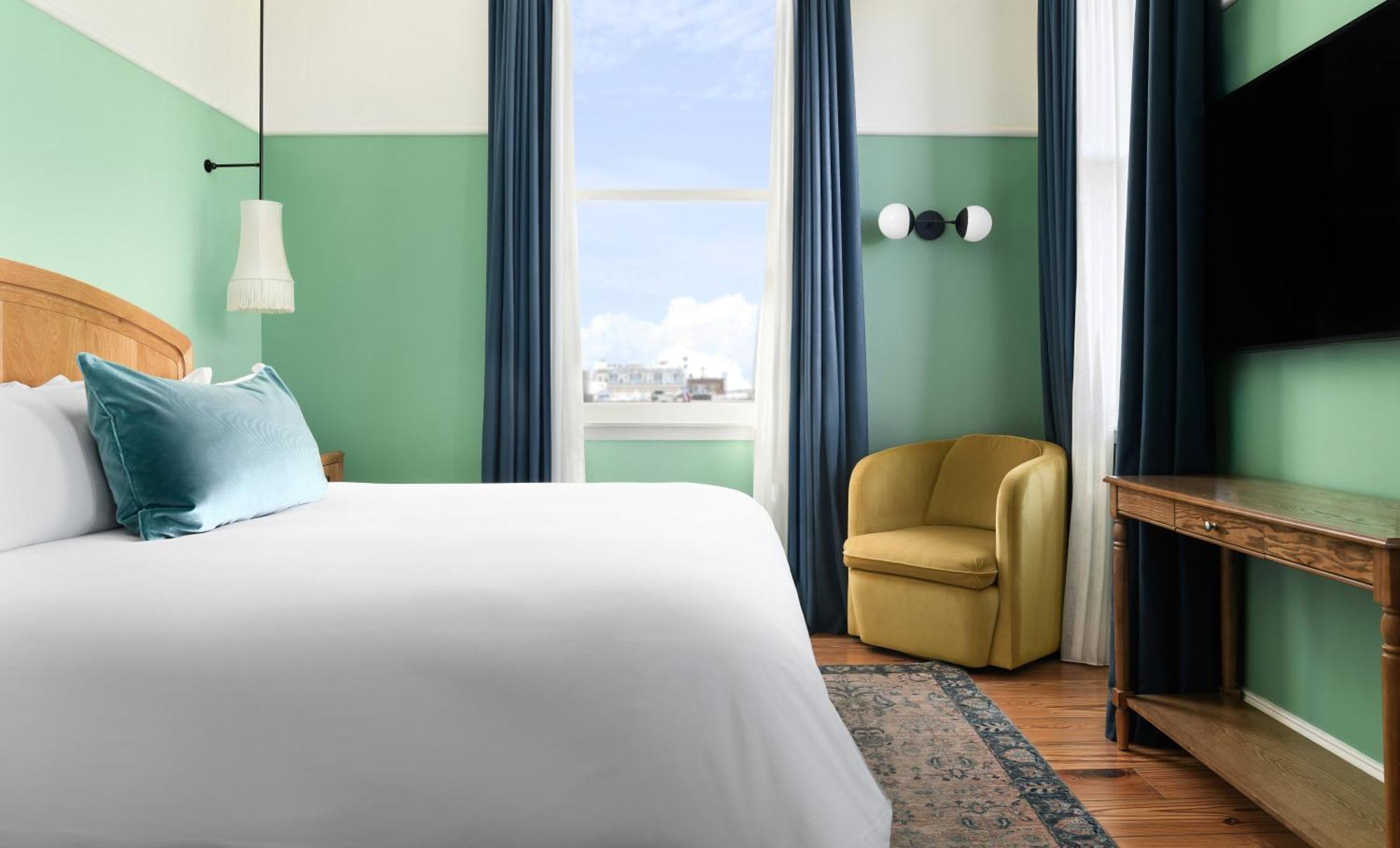 The Drayton Hotel Savannah, Curio Collection By Hilton Bagian luar foto