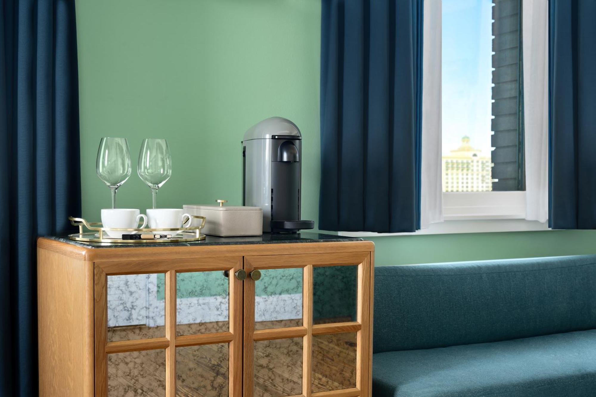 The Drayton Hotel Savannah, Curio Collection By Hilton Bagian luar foto