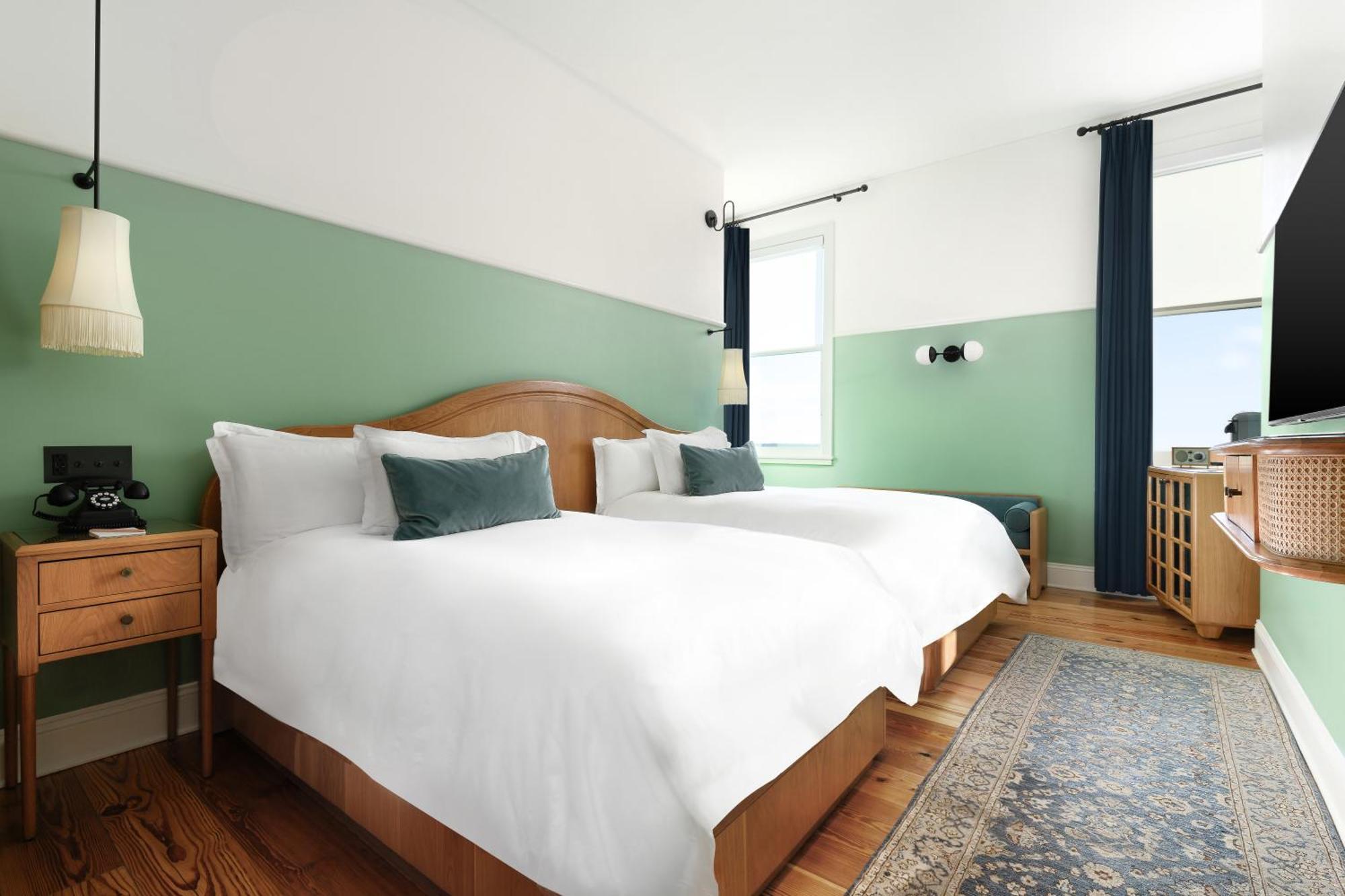 The Drayton Hotel Savannah, Curio Collection By Hilton Bagian luar foto